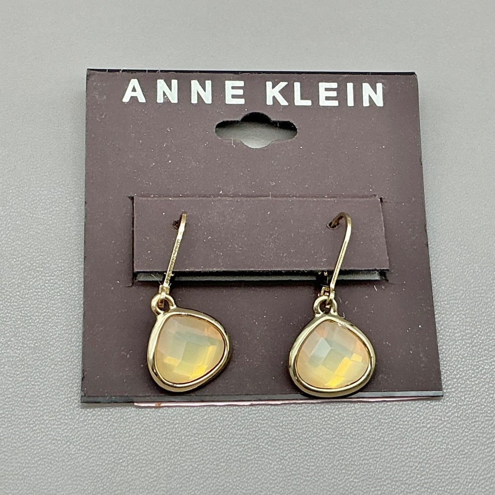 Anne Klein Earrings Womens Gold Tone Teardrop Faceted Glass Dangle 1.25 Inch